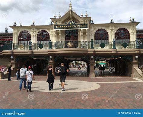 Disneyland Park Main Entrance Editorial Image Image Of Adventure