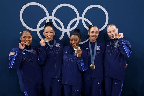 Why Simone Biles Was “Bawling My Eyes Out” after 2024 Olympics | NBC ...