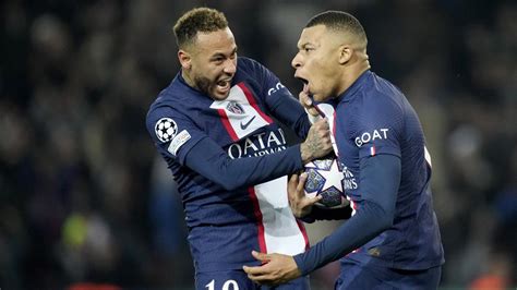 Berlatih Jauh Dari Tim Utama Kylian Mbappe Putuskan Tetap Bertahan Di