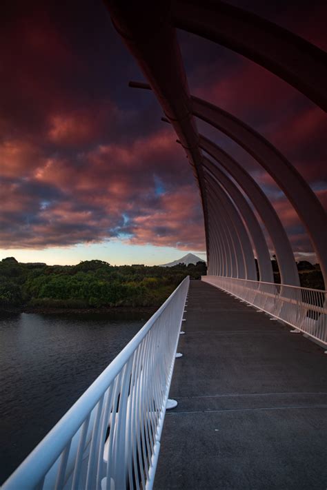 Te Rewa Rewa Bridge New Plymouth Mt Taranaki Sunrise, New Zealand