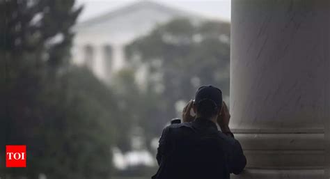 Capitol US Capitol Police Arrest Man Who Parked Suspicious Vehicle