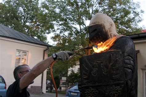 Plener rzeźbiarski pn Henryk Sienkiewicz syn Ziemi Łukowskiej w