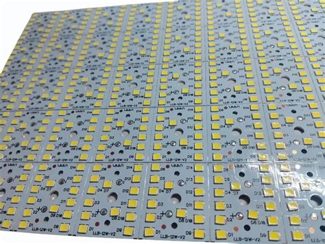 Manufacturer DC 12w Mcpcb With 14 Led Copper Thickness 1 Mm At Rs 12