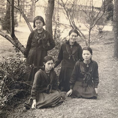 Yahooオークション 古写真 1937年卒業 福岡女学校 セーラー服 女学