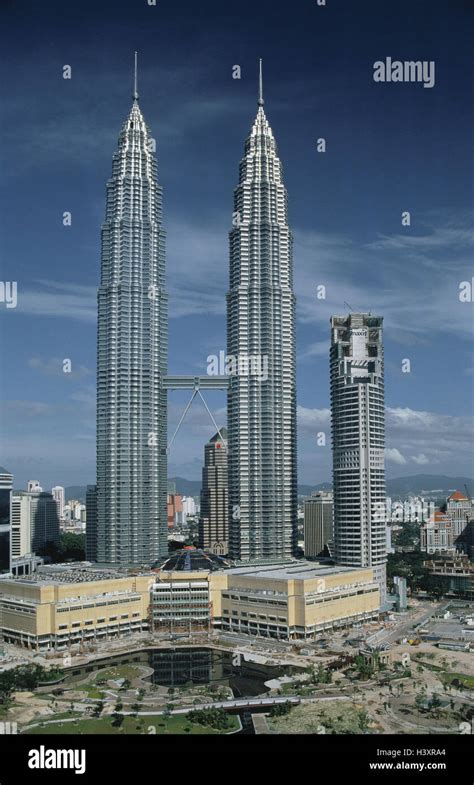 Malasia Kuala Lumpur En El Centro La Torre Petronas 451 9 M Pueblo