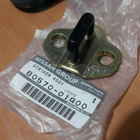 Jual Striker Pintu Nissan Terrano Original G Made In