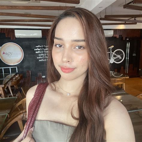 Laura Sophia Fernan updated her... - Laura Sophia Fernan