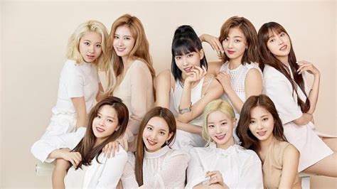 TWICE - Tribunnewswiki.com