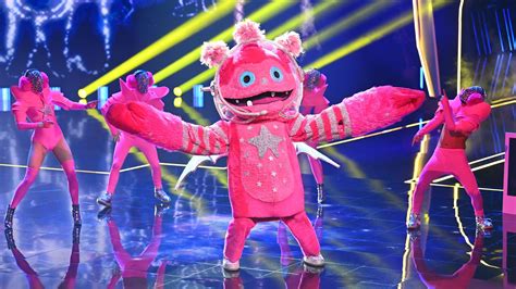 The Masked Singer 2021 The Masked Singer 2021 Vocal Coach Says Mel B