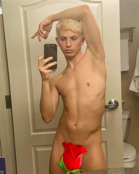 Aquaria Di Rupaul S Drag Race Nudo Le Nuove Foto Bitchyx