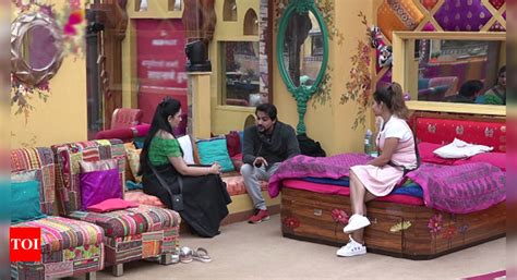 Bigg Boss Marathi Written Update July 9 2018 Day 61 Sai Lokur