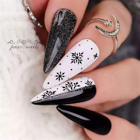 35 Snowflake Nails Designs And Ideas To Wear In Winter Winter Nails