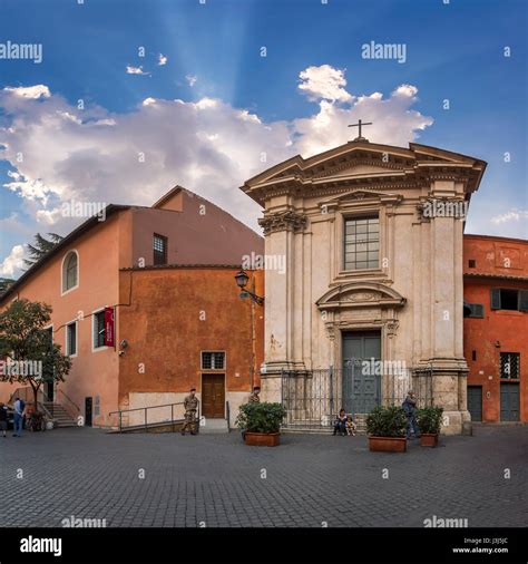 Basílica de santa maria trastevere hi res stock photography and images