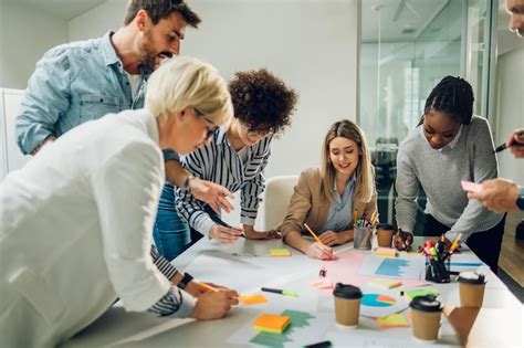 Premium Photo Multiracial Business Team On A Meeting In A Modern