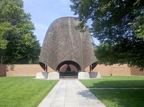 The Roofless Church Suzanne Lovell Inc