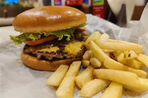 10 Best Burger Restaurants In Lahore You Must Visit