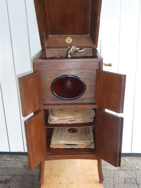 Antique Record Player Cabinet With 78 Rpm Records Catawiki