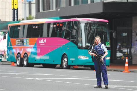 Gunman Kills 2 In New Zealands Largest City Auckland On Day Of