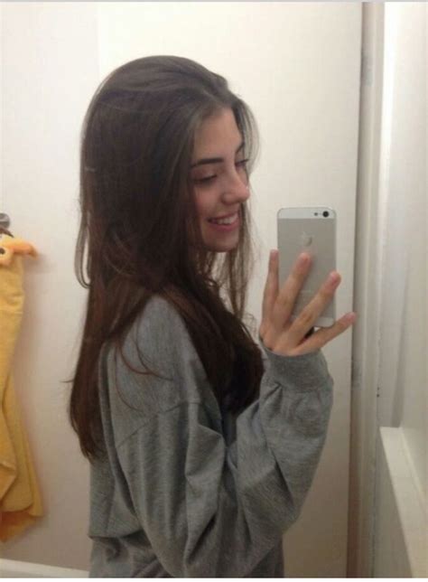 Brunette Girl Girl Pictures Girl Photos Selfie Ideas Instagram Girls Selfies Selfie Poses