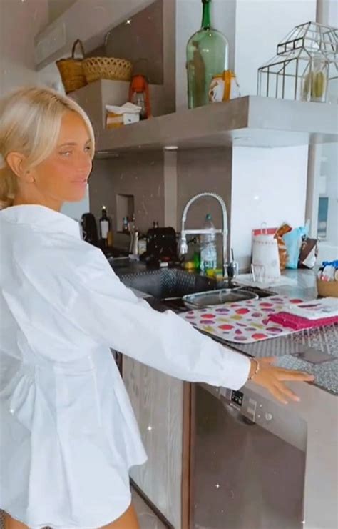 Katia Pedrotti, l'ex gieffina mostra orgogliosa la sua bella casa vacanze