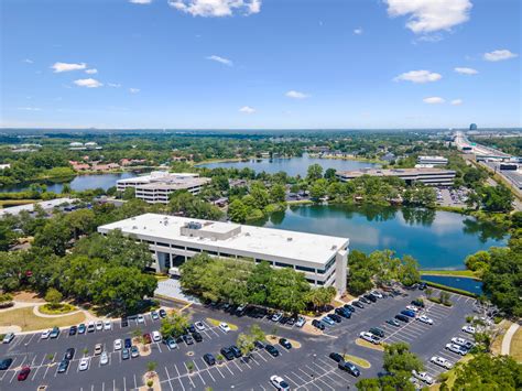 Living on trafalgar ct offers a secret view of the city 18