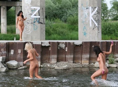 Horny Russian Amateur Teens Porn Pic