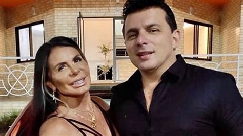 Gretchen E O Marido - Gretchen renova votos de casamento em cerimônia indígena