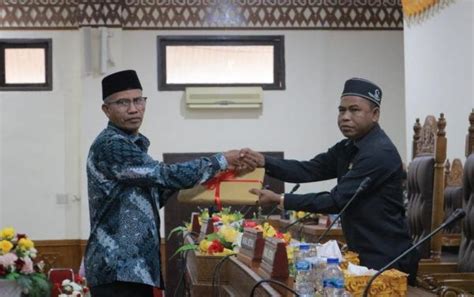 Pemkab Aceh Barat Serahkan Empat Rancangan Qanun Ke Dprk