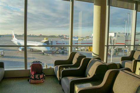 A Tour of the Plaza Premium Lounge Toronto Pearson