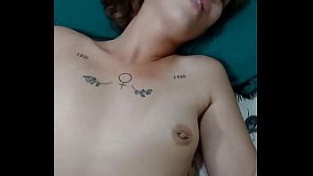 Mujer Casada Se Folla A Su Amante Desnuda Mientras Su Marido Trabaja XVIDEOS