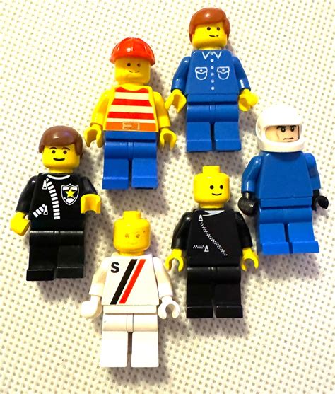 Se Produkter Som Liknar Lego Figurer Ldre Modell P Tradera