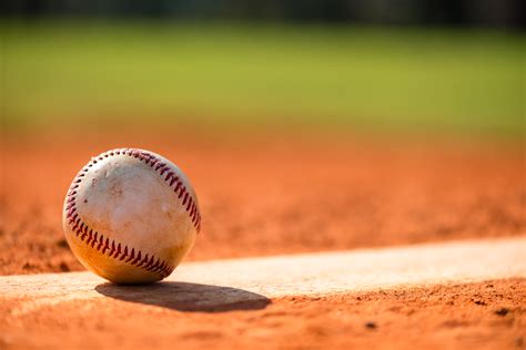 175 Funny Fantasy Baseball Team Names (2025)