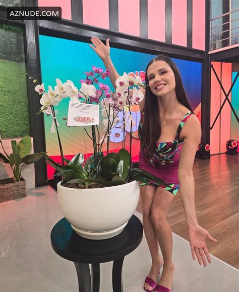 MAJU MANTILLA Nude AZNude