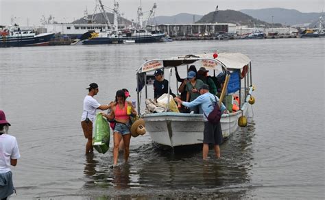 J Venes Madrugan En El D A Del Padre Para Limpiar La Isla Basura