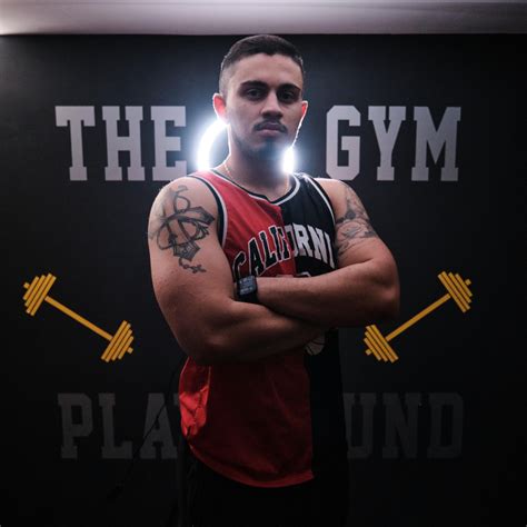 Want a complete chest that looks full and defined? Most lifters hammer