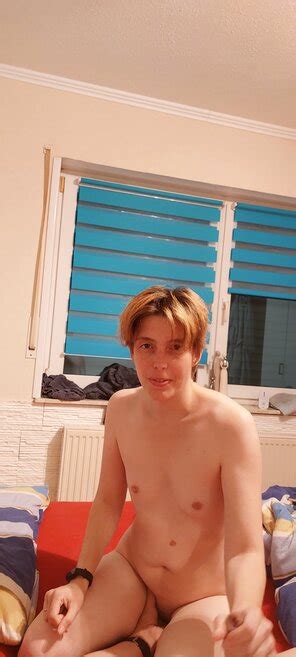 Im Schlafzimmer 20211014 215053 Porn Pic