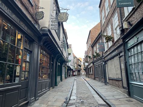 The Shambles, York – Our guide 2025 | Little Vikings (York for kids)