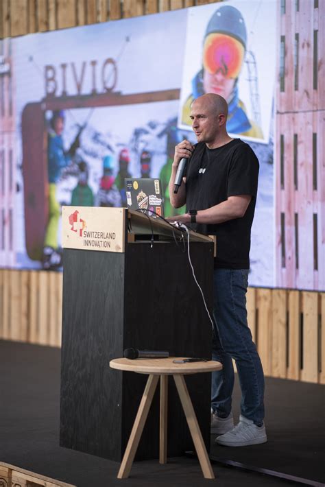 Fuck Up Night 2024 Startup Campus