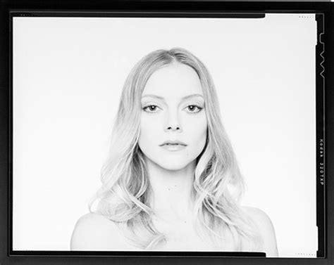 Samuel Bayer Diptychs Triptychs Nude Exhibition Elle Evans S Astlivivmeste LiveJournal