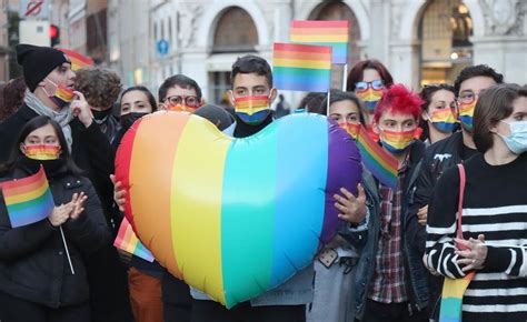 Discriminato perché ho detto che sono gay