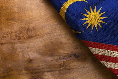 Muslim Lesbian Couple Caned In Public In Malaysia Nation And World News