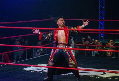 golden boy emman azman pertahan tali pinggang kejuaraan gusti astro