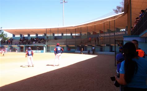 Remozado estadio de béisbol Ramón Darío Urdaneta de la PL Coquivacoa