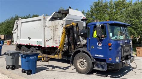 City Of Austin Autocar Acx Heil Python Garbage Truck Youtube