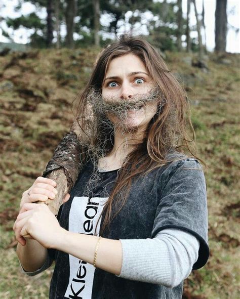 Hot Sexy Kau Bonnett Bikini Pics