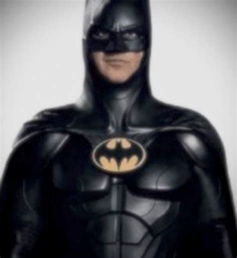 Новый костюм Бэтмена из «Флэша» слили и показали - Gamebomb.ru