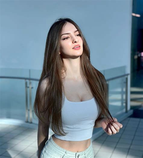 Victoria Pfeifer | I’m excited for 2024 👀 what are some of your goals