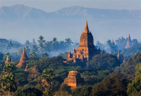 Premium Photo | The temples of bagan at sunset bagan myanmar