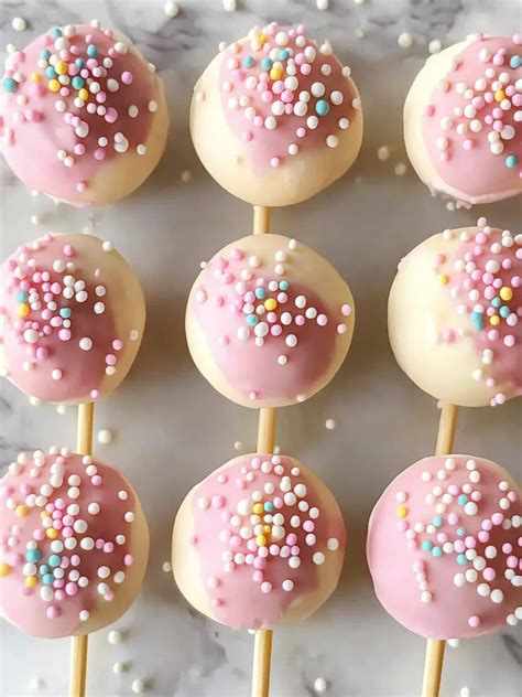 Irresistible Starbucks Copycat Birthday Cake Pops: Easy Treats