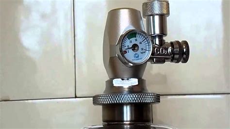 Стальной DIY CO2 генератор - YouTube